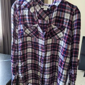 Maternity button up size small